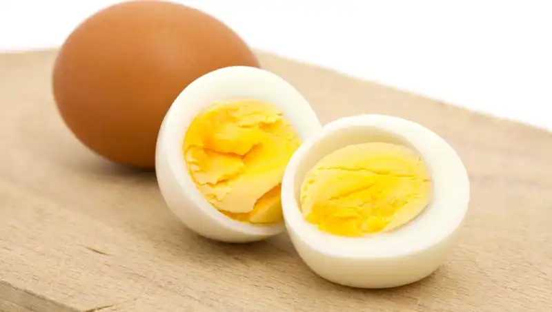 Kahvaltınızda Sadece Yumurta Yemek Yetersiz mi? Besin Eksikliklerini Keşfedin!