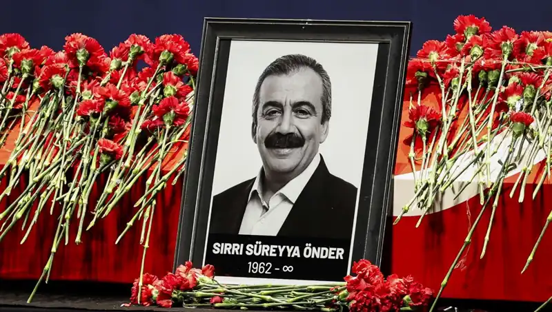 Meclis’te Sırrı Süreyya Önder’i Anma Töreninde Duygusal Anlar Yaşandı