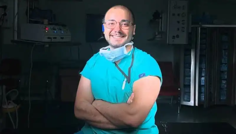 Niğde'de Hastanede Doktora Bıçaklı Saldırı: Olayın Ardındaki Gizem