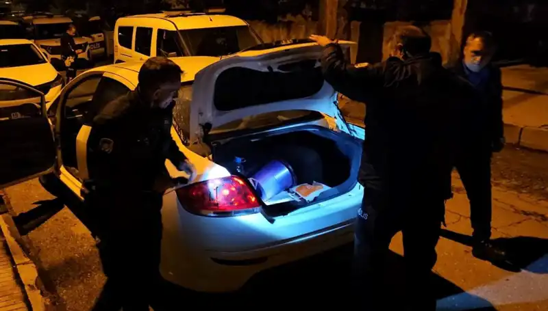 Polisten Kaçan Gencin Ehliyetine 7 Yıl Süreyle El Konuldu