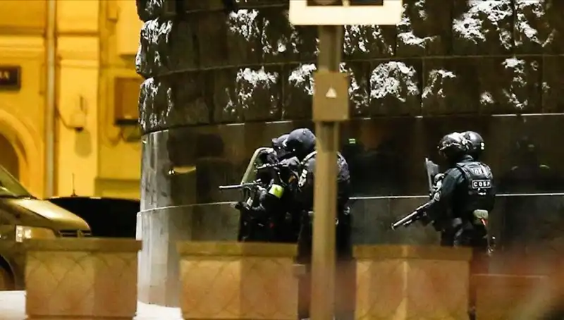 Rusya'da Korkunç Saldırı: Çatıdan Rastgele Ateş Açan Şahsın Ardındaki Gerçekler