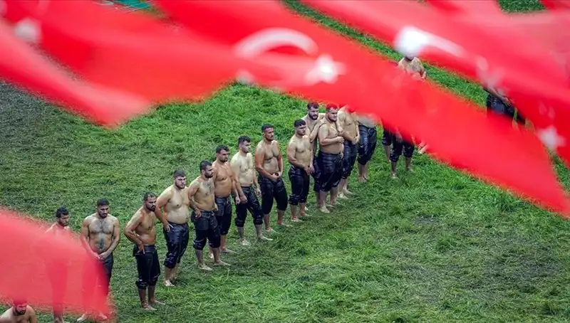 664. Tarihi Kırkpınar Yağlı Güreşleri Başlıyor: Heyecan Dolu Anlar Bekliyor