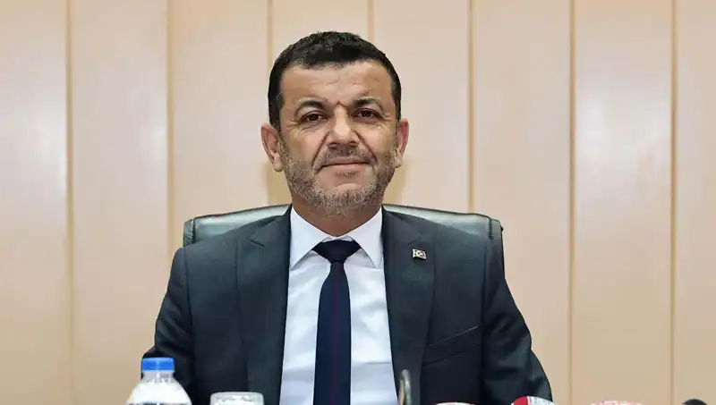 Bülent Nuri Çavuşoğlu: CHP'nin Güçlü İfadesi ve Kurultay'daki Rolü