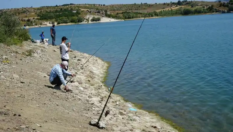 Kafeslerdeki Gizemli Patlama Şehirde Bütün Barajları Hareketlendirdi