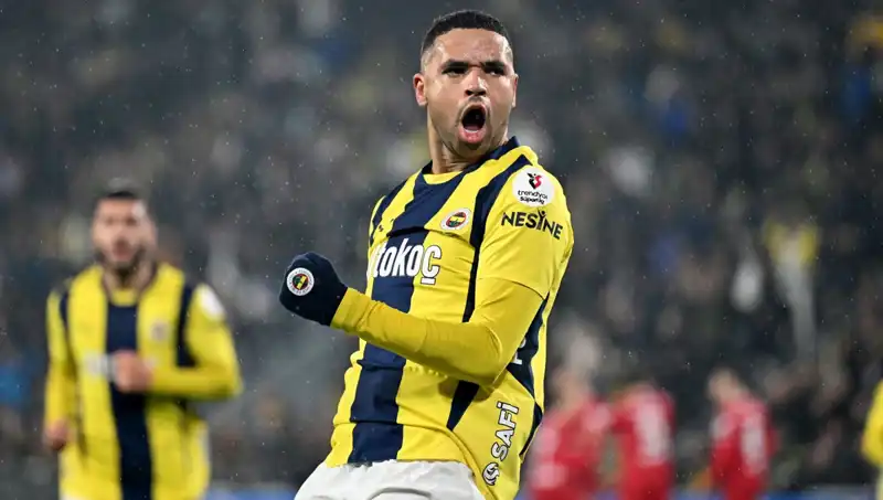 Fenerbahçe'de Büyük Golcü Takası: Hangi Yıldızlar Takım Değiştiriyor?