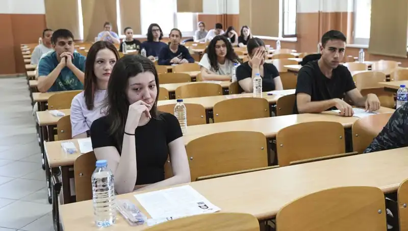 YKS Sonuçları Açıklandı: Öğrenciler Hangi Sınavda Daha Başarılı Oldu?
