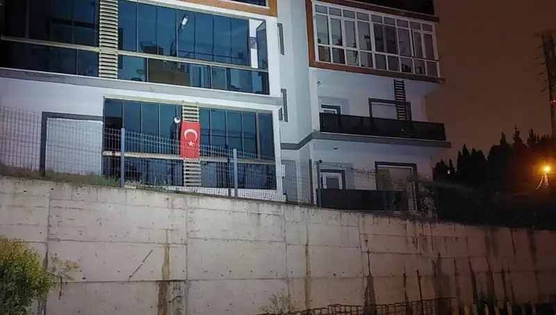 Sakarya'daki 4 Katlı Apartman, Güvenlik Nedeniyle Tahliye Edildi!