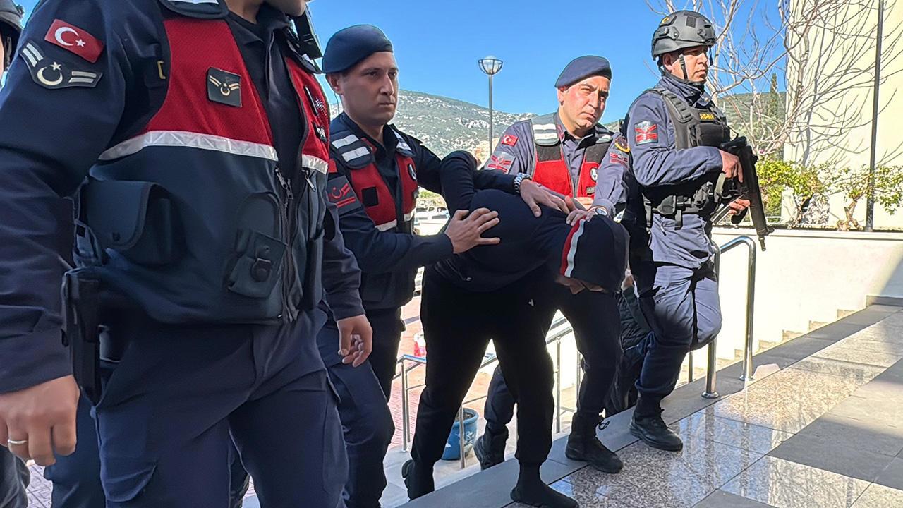 Interpol Kırmızı Bültenle Aranan Şahıs Bodrum'da Yakalandı