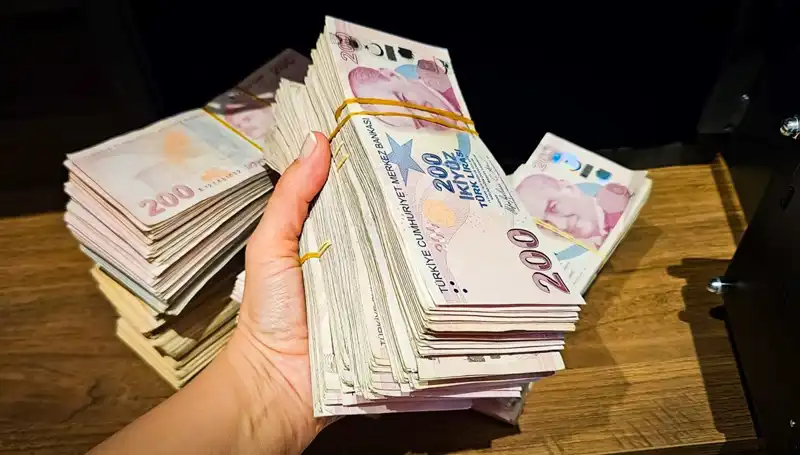 Türkiye'nin Mevduatlarında Tarihi Zirve: 12 Trilyon Lira Aşılması