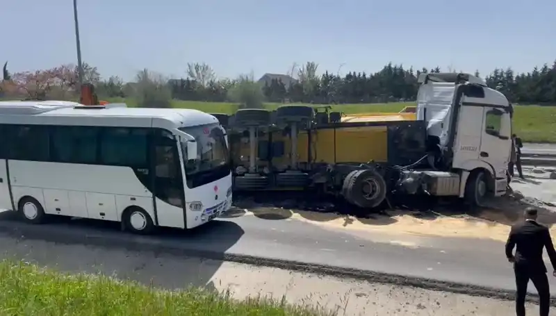 Büyükçekmece TEM Otoyolu'nda Feci Kaza: 3 Saatten Fazla Kapalı Kaldı