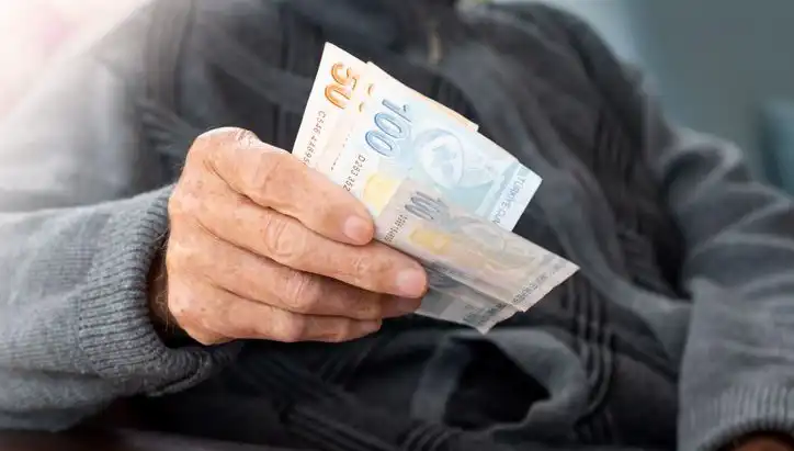 Emekli İkramiyesi 4 Bin TL Oluyor: Milyonlarca Emekliye Müjde