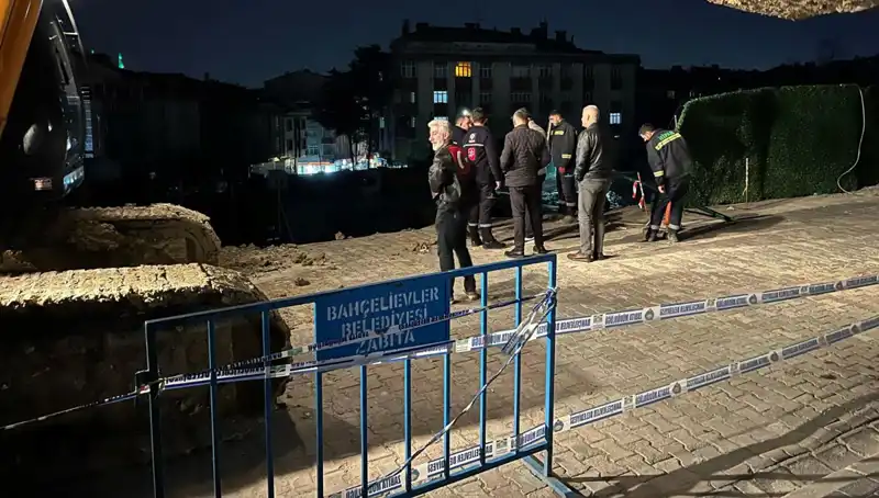 İstanbul'da İnşaat Halinde Yol Çökmesi: Kazada Yaralılar Var
