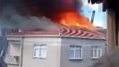 Bağcılar'da Yangın Alarmı: Beş Katlı Bina Alev Alev Yandı!