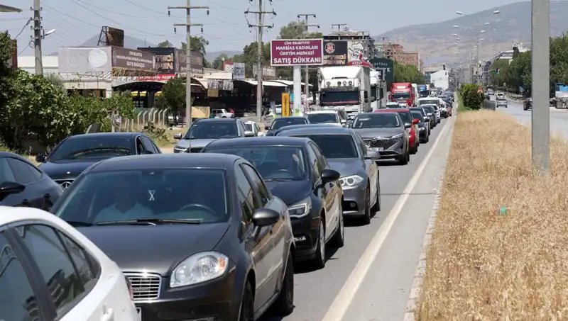 Aydın ile Muğla Arasında Uzayan 60 kilometrelik Araç Kuyruğuna Ne Sebep Oldu?