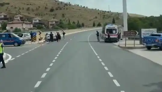 Elazığ'da Feci Trafik Kazası: İki Otomobil Çarpıştı, Yaralılar Var
