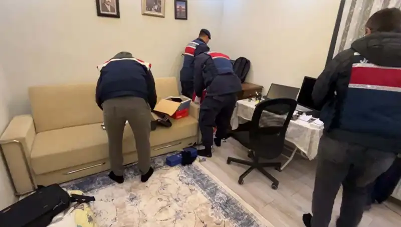 Türkiye genelinde DHKP-C operasyonu: 30 kişi gözaltında, detaylar ortaya çıktı!