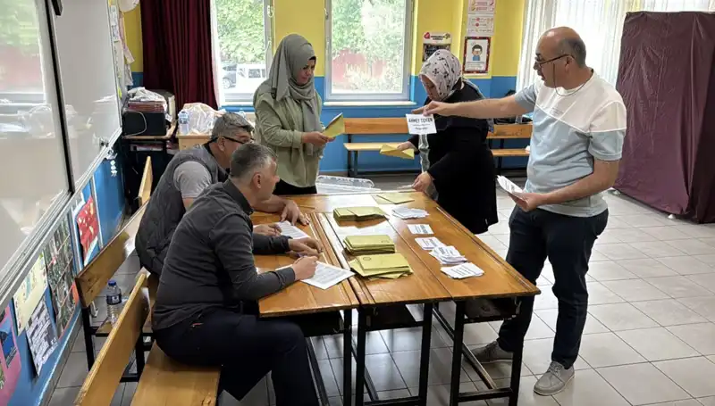 Türkiye Genelinde 405 Mahalle ve Köyde Tarihi Muhtar Seçimi Gerçekleşti
