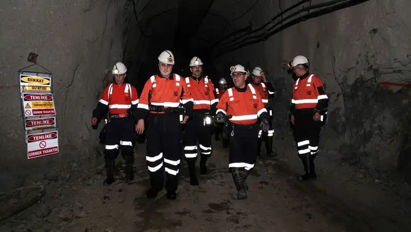 Bakan Işıkhan Altın Madeni Ziyareti ile Sektördeki Gelişmeleri Değerlendirdi