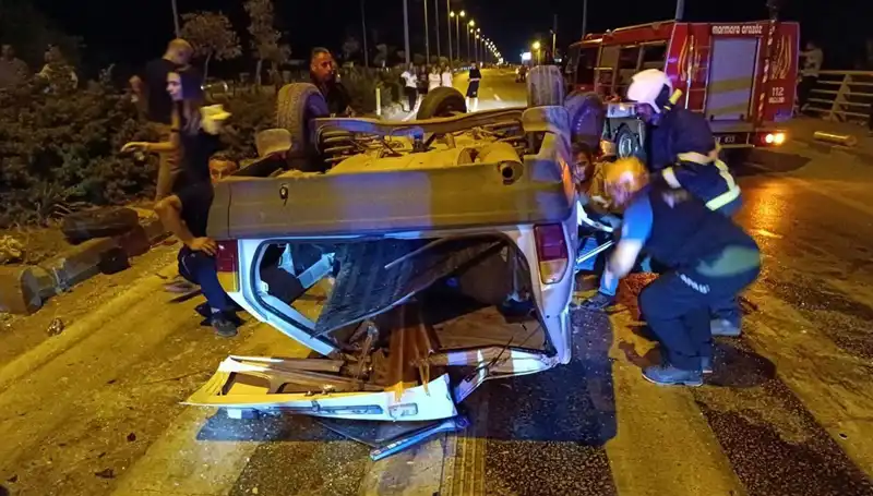 Kavşakta Meydana Gelen Feci Kaza, 7 Kişiyi Yaraladı