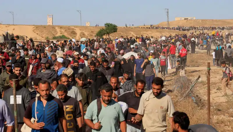 İsrail’in Gazze’deki İnsani Yardıma Yönelik Ateşi, 15 Filistinli Can Aldı: İşte Detaylar