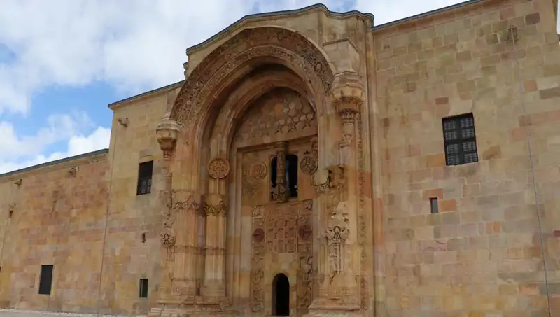 Divriği Ulu Camii ve Darüşşifası: Tarihi Eserlere İlgi Neden Artıyor?