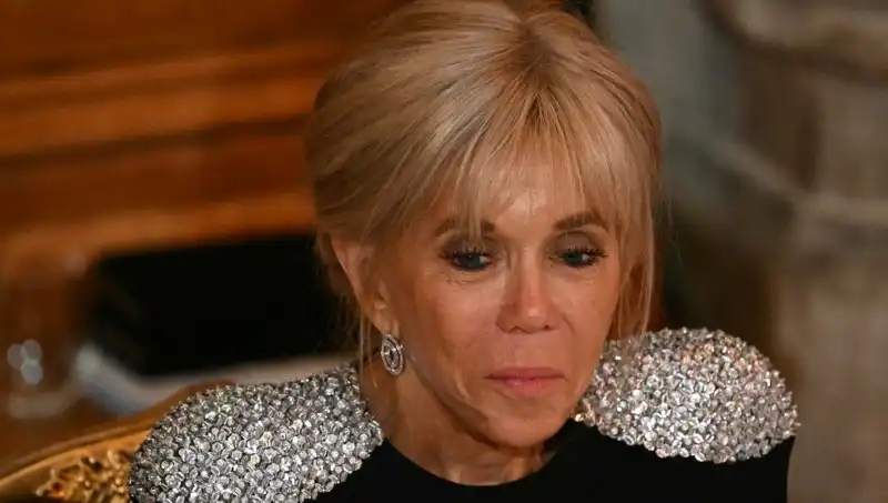 First Lady Davasında Şok Eden Gelişme: "Erkek Olarak Doğdu" İfadesine Beraat