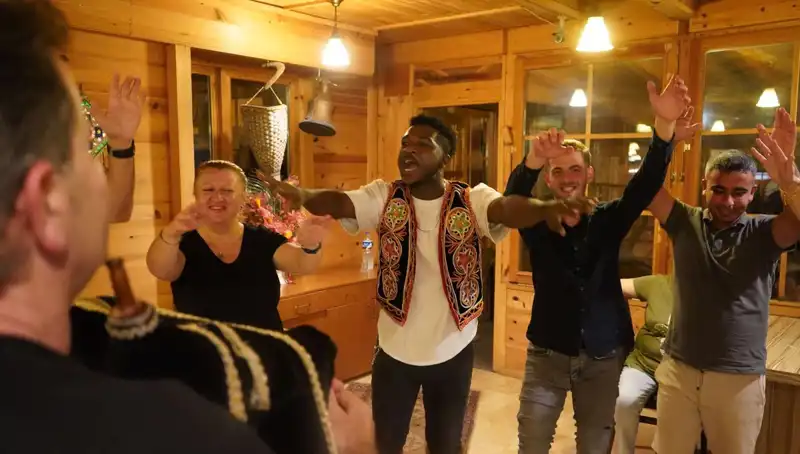 Gana'dan Rizeli'ye Uzanan Zorlu Yolculuk: Tıp Fakültesi Mezuniyeti