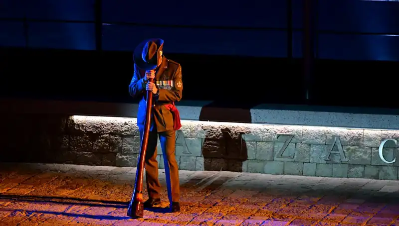 Anzak Koyu’nda Duygusal "Şafak Ayini" Töreni Gerçekleşti