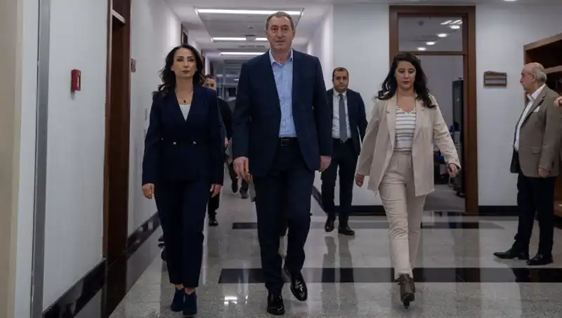 DEM Parti Heyeti Siyasi Parti Turu ile Türkiye Siyasetine Enerji Katıyor
