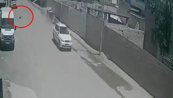 Çocuk, Arabanın Çarpmasıyla Hayatını Kaybetti: Kazanın Ayrıntıları Ortaya Çıktı