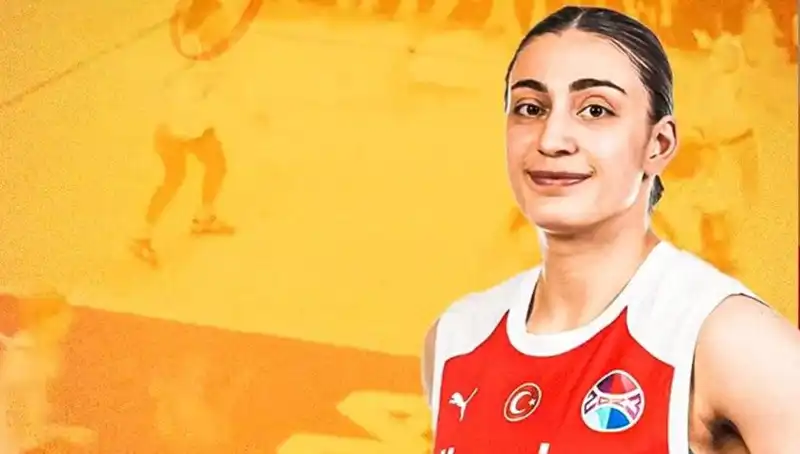 Galatasaray, Takımın Geleceğini Şekillendiren 3 Yıldızla Sözleşme Uzattı