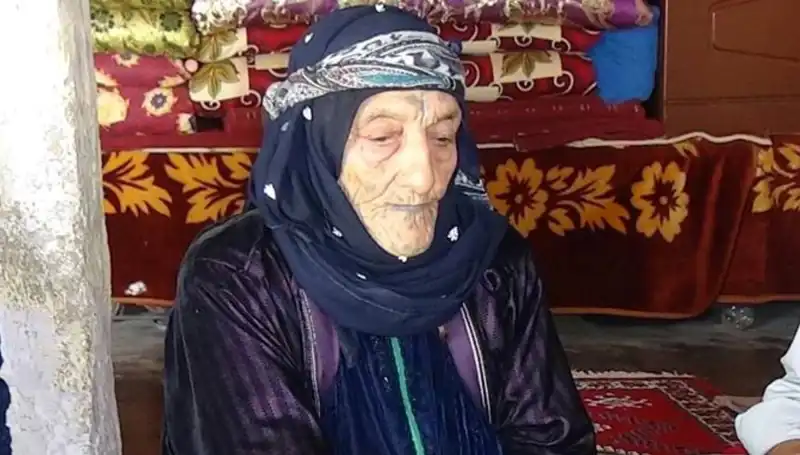 Türkiye'nin En Yaşlı Kadını Mucizelerle Dolu 131 Yılını Tamamladı