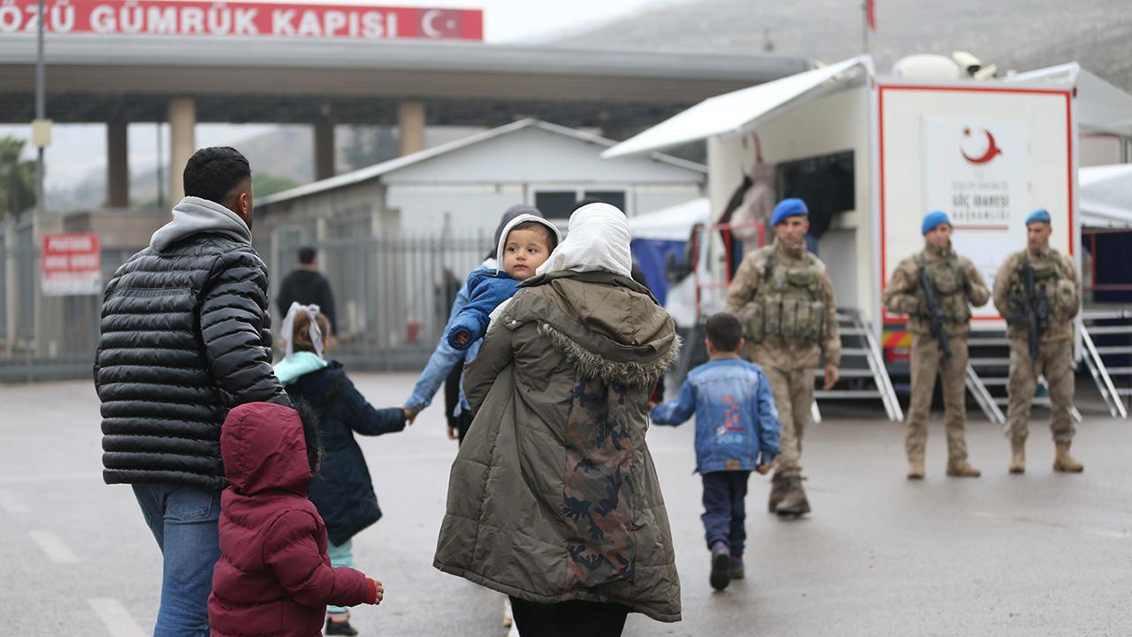 Son 1 Ayda Binlerce Suriyeli Ülkesine Döndü!