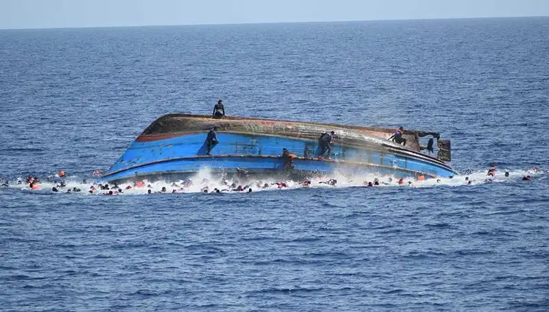 Filipinler'de Gemi Kazası: 4 Ölü, 7 Kayıp!