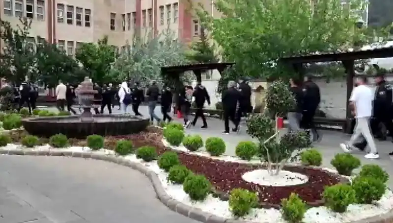 200 Milyon Liralık Vurgunda Şok Operasyon: 16 Kişi Tutuklandı!
