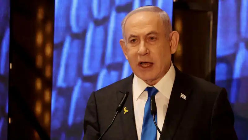 Macron'un İfadeleri Üzerine Netanyahu'dan Sert Savunma: Oğlunun Kelimeleri Tartışma Yarattı