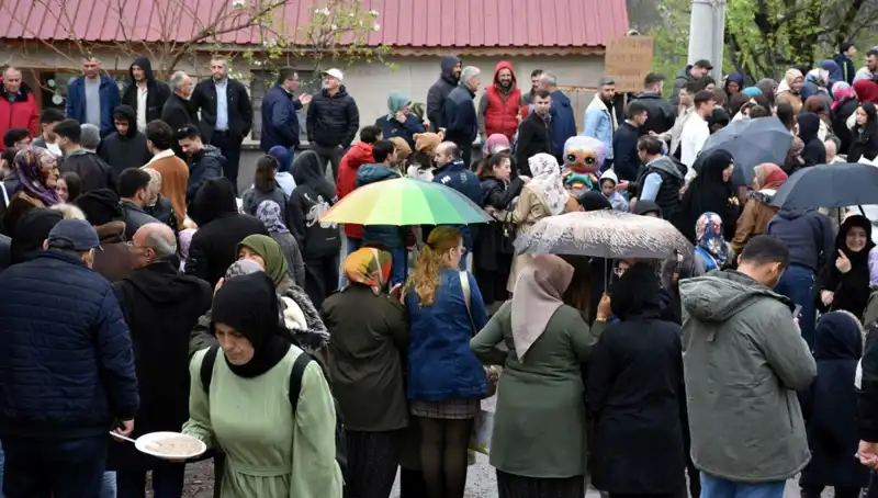 Bir Asırlık Gelenek Yeniden Canlandı: 12 Bin Kişi Bayramda Buluştu
