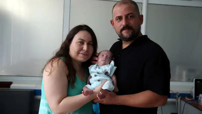 800 Gramla Doğan Bebeğin İnanılmaz Yaşam Mücadelesi ve Ailesinin Umut Dolu Hikayesi