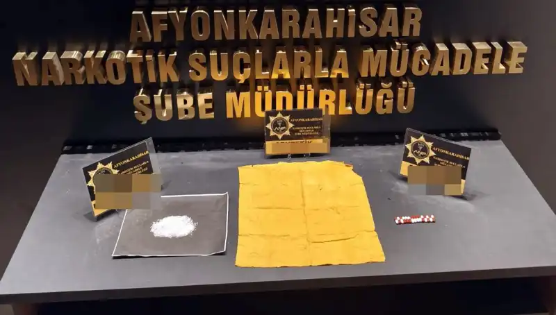 Afyonkarahisar'da Uyuşturucu Operasyonu: 3 Şahıs Tutuklandı