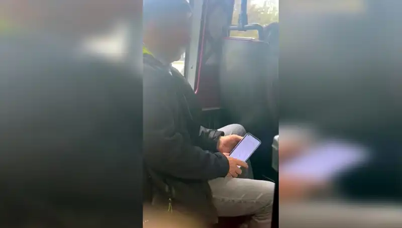 Minibüste Genç Kızı Taciz Eden Şüpheli, Emniyet Tarafından Yakalandı