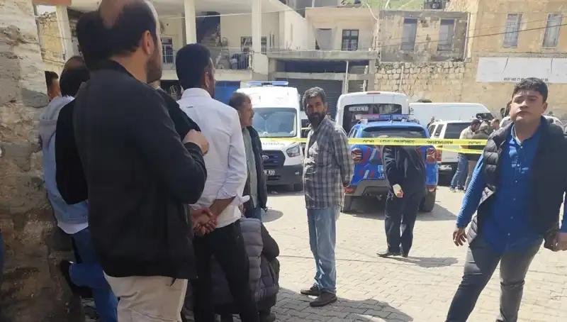 Camideki Dehşet: Tuvalette Boğazı Kesilmiş Ceset Bulundu