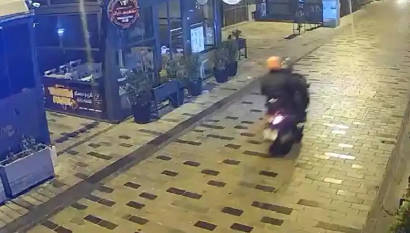 Gece Kulübüne Haraç Saldırısı: Torpil ve Silahın Gösterdiği Şiddet