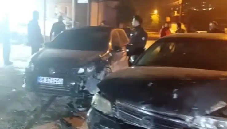 Çevirmeden Kaçarken Kazaya Karışan Araçta Yaşananlar