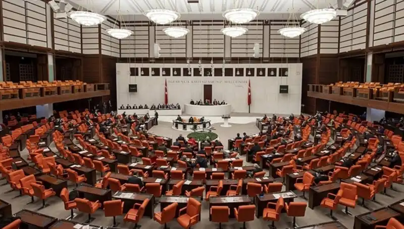 Meclis’te Gıda Zehirlenmesi İddialarına İdare Amiri’nden Sert Yanıt Geldi