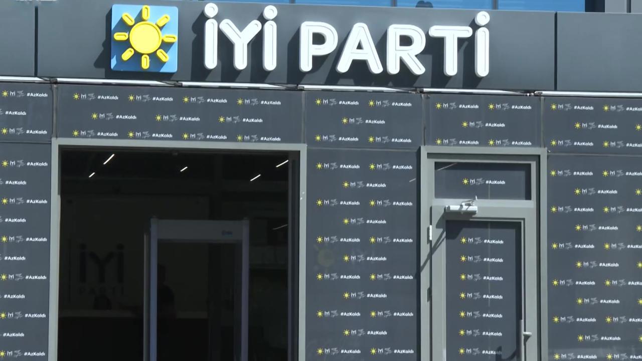 İyi Parti'den İstifa Eden Ünal Karaman Gündemde
