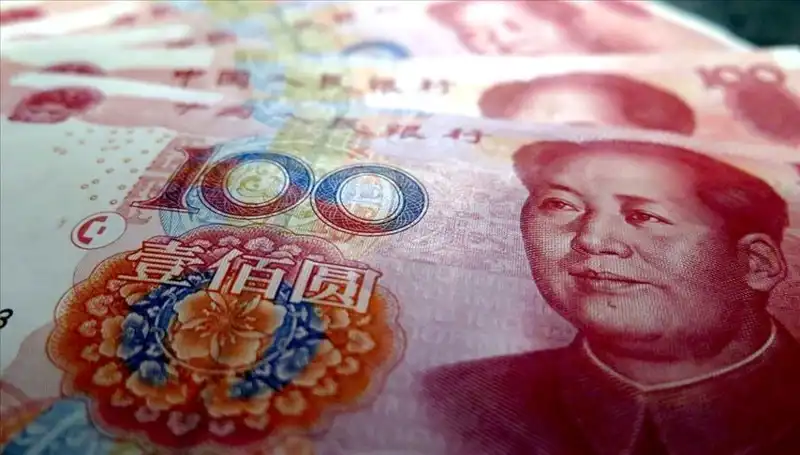 Çin Yuan’ı Neden Güç Kaybediyor? Ekonomik Etkiler ve Gelecek Beklentileri