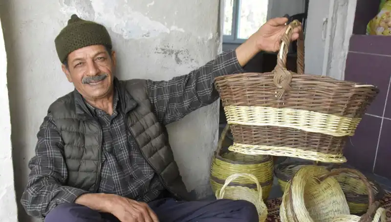 Geleneksel Mesleğin Son Ustası: Dede Yadigarı İşine 60 Yıldır Hayat Veriyor