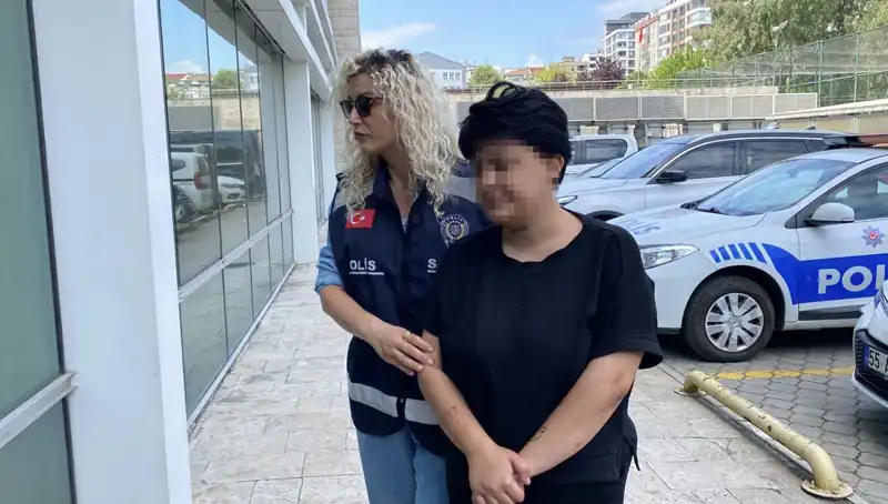 Annesini 11 Yerinden Bıçaklayan Genç: Şok Edici Olayın Ayrıntıları