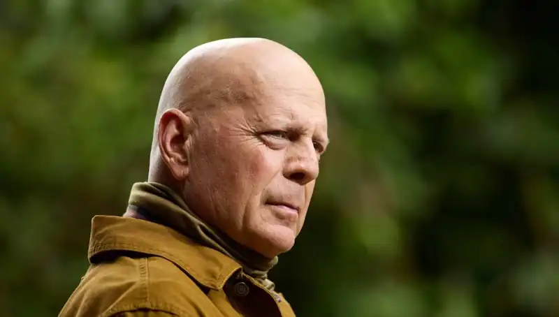 Bruce Willis'in Afazi Hastalığı: Belirtileri ve Yaşamı Üzerindeki Etkileri
