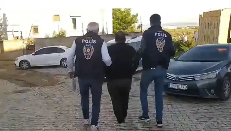 Balıkesir'deki Dolandırıcılık Çetesi Çökerildi: 4 Kişi Tutuklandı